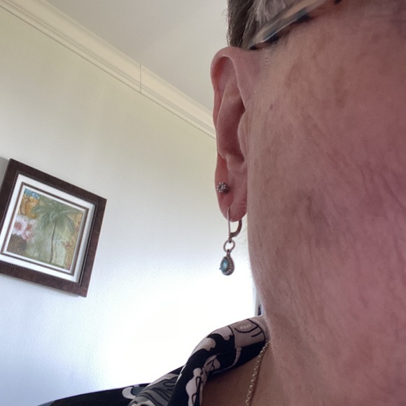 Sterling silver Swiss Blue Topaz earrings - Picture 6 of 6